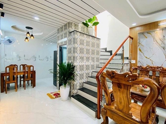Bán gấp Nhà đẹp Cao Cấp hẻm Thống Nhất, P16, Q.Gò Vấp, giá: 4,2 tỷ.