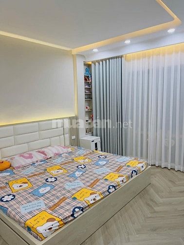 Bán gấp nhà 5 tầng, 31m2, 9,5 tỷ tại Ngô Quyền, La Khê, Hà Đông
