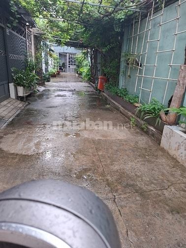 Nhà 4 tầng Q7, xe hơi vào nhà, 100m2, chỉ 12.5 tỷ