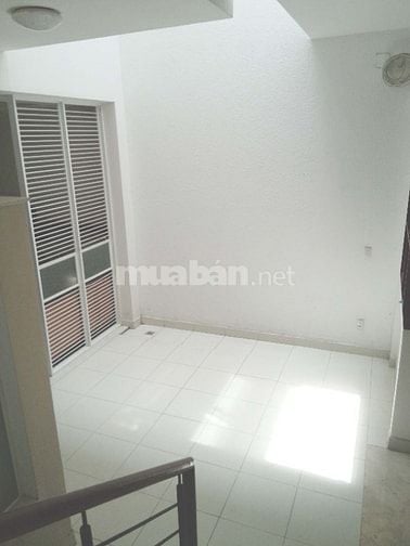 Cho Thuê Nhà Nguyên Căn 6x20m KDC Bình Hưng, giáp ranh Quận 8