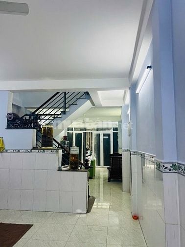 BÁN NHÀ ĐẸP KHU TÊN LỬA ĐƯỜNG 6M 70M2 NHỈNH 5 TỶ XÍU   