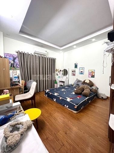 CHÍNH CHỦ BÁN NHÀ MỄ TRÌ HẠ – 5 TẦNG – 34M² – Ô TÔ ĐỖ CỬA – NGÕ THÔNG 