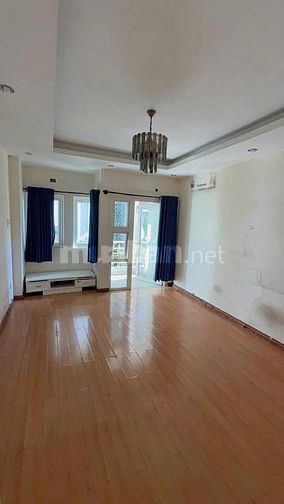 Cho thuê nhà hẻm 5m(XH) Nguyễn Đình Chiểu, P.2, Q.3 giá 20tr