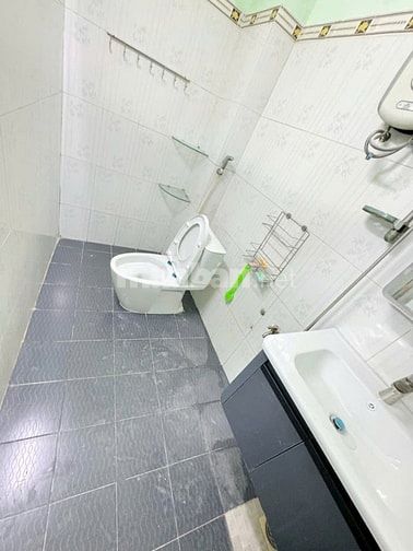 Bán nhà gần MT Nguyễn Du,F7 ngay Chợ GV, dt 4.5x12m, đúc 1 lầu