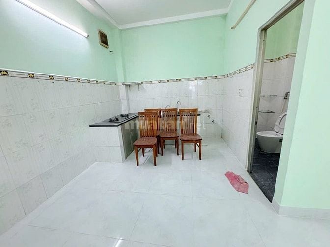 Bán nhà gần MT Nguyễn Du,F7 ngay Chợ GV, dt 4.5x12m, đúc 1 lầu