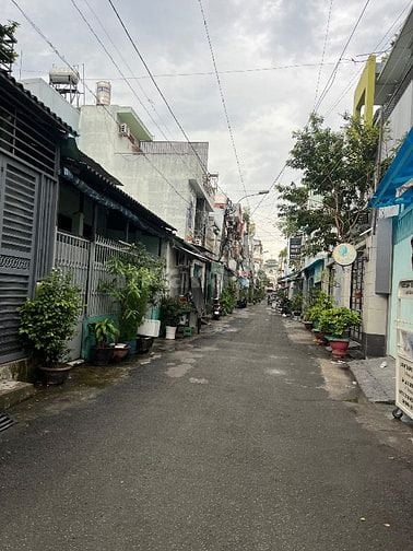 Bán nhà mặt tiền Hoàng Văn Hoè , Q Tân Phú 4m x 13m