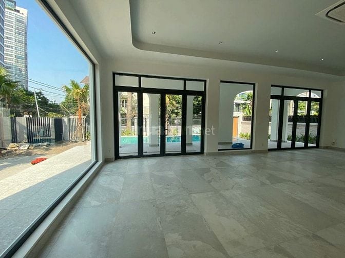 Cho Thuê Siêu Biệt Thự Tại TRUNG TÂM QUẬN 3 - DTSD 900M2