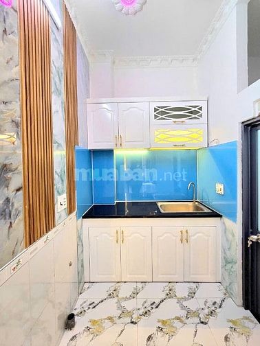 🔥🔥🔥 Nhà đẹp vào có liền 1 lầu,có sổ hồng, kế quận 7 🔥🔥🔥