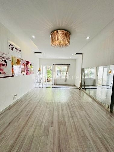 Bán nhà hẻm Lê Văn Huân. P13_DT: 4.4 x 30m [ 127m2] 1 lầu 9.6 Tỷ TL