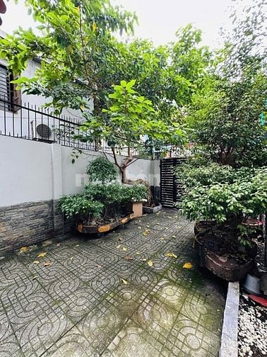 Bán nhà hẻm Lê Văn Huân. P13_DT: 4.4 x 30m [ 127m2] 1 lầu 9.6 Tỷ TL