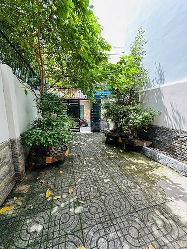 Bán nhà hẻm Lê Văn Huân. P13_DT: 4.4 x 30m [ 127m2] 1 lầu 9.6 Tỷ TL