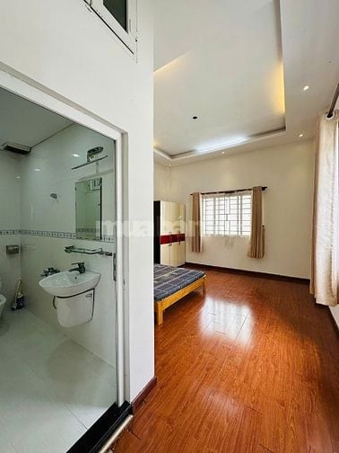Bán nhà hẻm Lê Văn Huân. P13_DT: 4.4 x 30m [ 127m2] 1 lầu 9.6 Tỷ TL