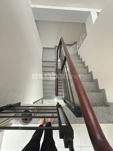 Bán nhà 3.1 x8  2tầng 2pn  giá 3.95 tỷ p11 gò vấp 