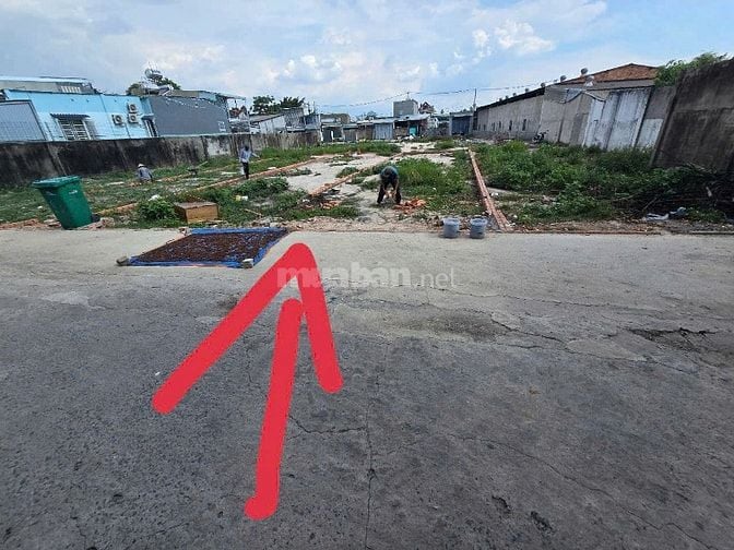 Cần bán gấp đất thổ cư trung tâm thị trấn Hóc Môn, 5,6x24m, 3 tỷ 300