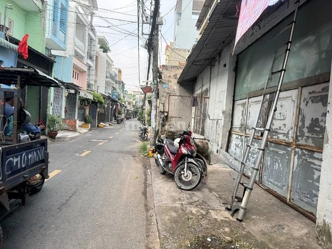 NHÀ BÁN NGUYÊN CĂN 2 MẶT TIỀN - CHÍNH CHỦ