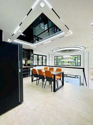 Cho thuê nhà góc 2 mặt tiền 68D Hoa Lan, Phường 2, Quận Phú Nhuận