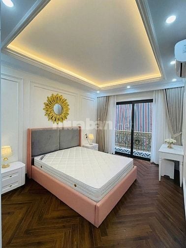 Bán nhà Dương Văn Bé ô tô đỗ cửa, Dt 42m2, 6 tầng thang máy, ở ngay.