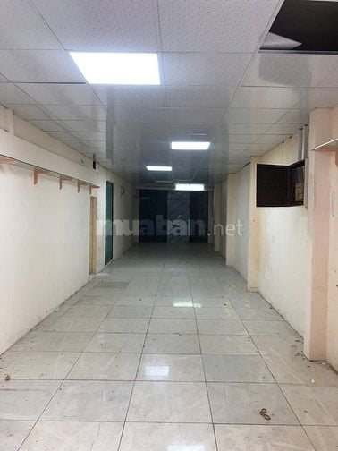 Cho thuê MBKD 3.5*18m đường Lý Chính Thắng p9q3