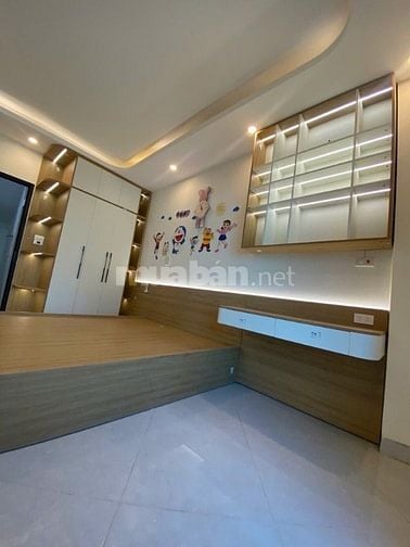 Bán nhà Vạn Phúc ô tô vào nhà 30m2, xây mới full nội thất, giá ngon