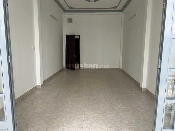Cho thuê nhà mặt tiền D(ường số 17(khu Bình Phú) P.10, Q.6 giá 17tr