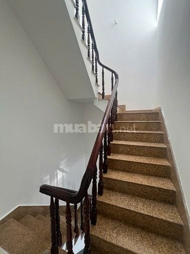 Cho thuê nhà mặt tiền D(ường số 17(khu Bình Phú) P.10, Q.6 giá 17tr