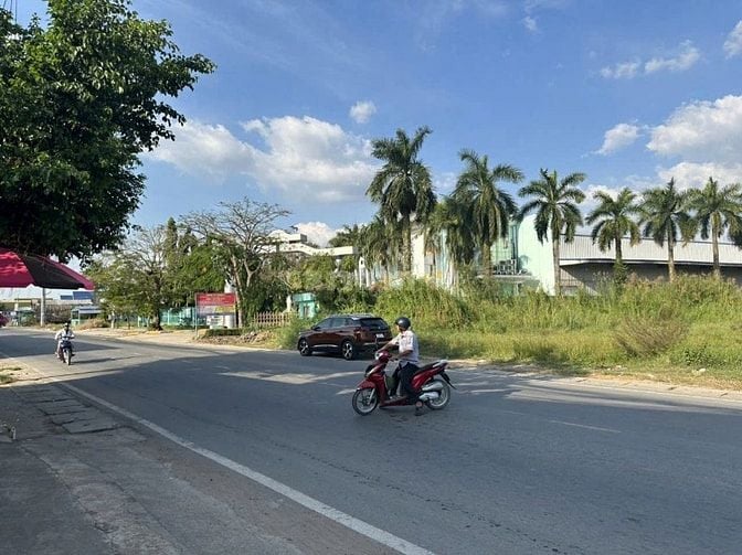 Chính chủ rao bán, đất siêu đẹp đường Đức Hòa Thượng, diện tích 1525 m