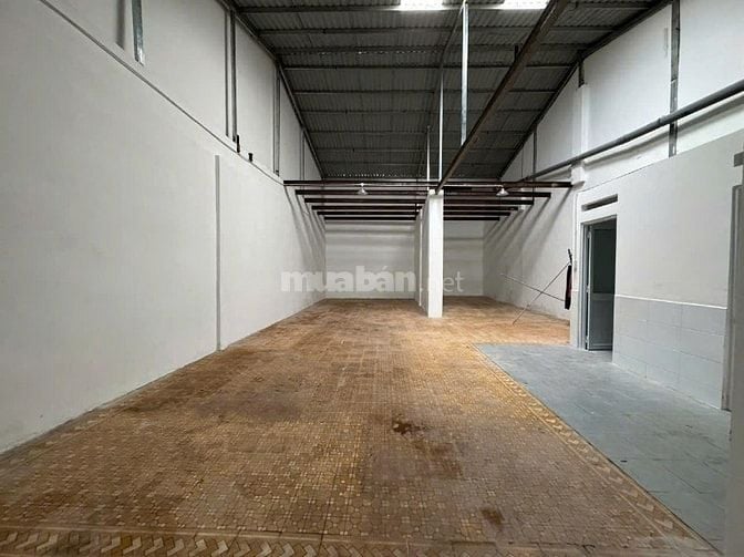 Cho thuê nhà mặt tiền D(ường số 17(khu Bình Phú) P.10, Q.6 giá 17tr
