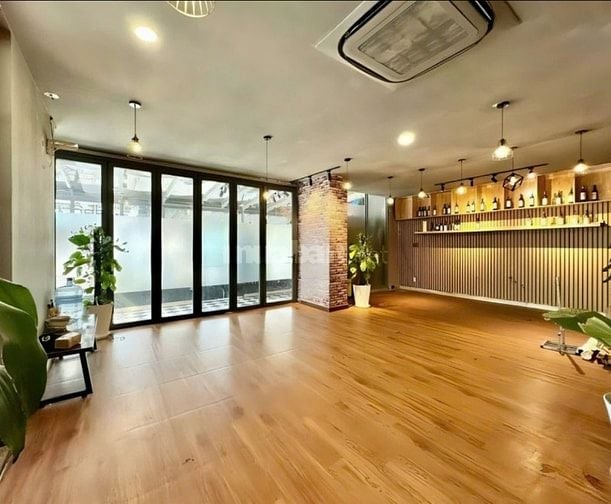 NHÀ HOT SIÊU BIỆT THỰ ĐẸP - 122E Hồng Hà, P2, Q, Phú Nhuận
