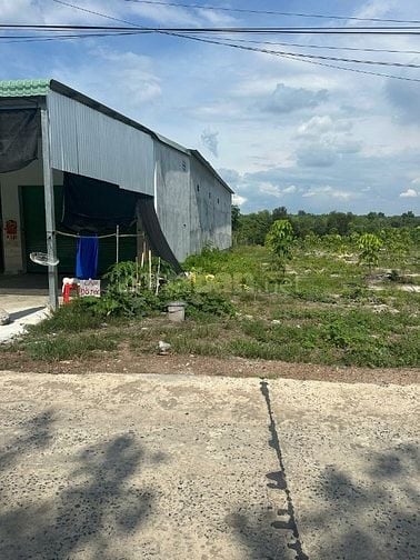 Bán gấp 631m2 đất xây trọ KCN Becamex  giá 650Tr.