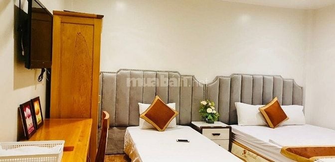 BÁN NHÀ MẶT PHỐ CỔ LINH - 8 TẦNG THANG MÁY - KD ĐỈNH. DT: 82M. 29 Tỷ.