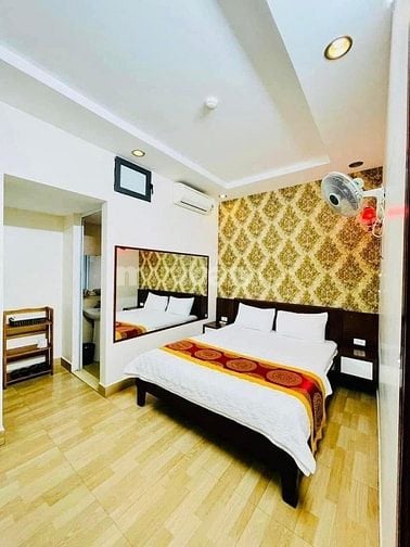BÁN NHÀ MẶT PHỐ CỔ LINH - 8 TẦNG THANG MÁY - KD ĐỈNH. DT: 82M. 29 Tỷ.