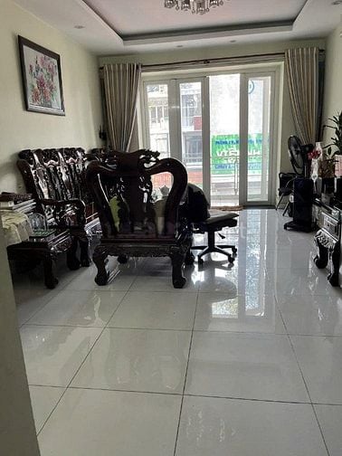 Cho thuê mặt bằng MT Ngô Gia Tự, P.3, Q.10 giá 20tr