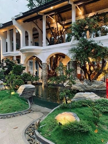 MT Đường 40m : DT :50X100 (5.000m2) /Giá :360tỷ