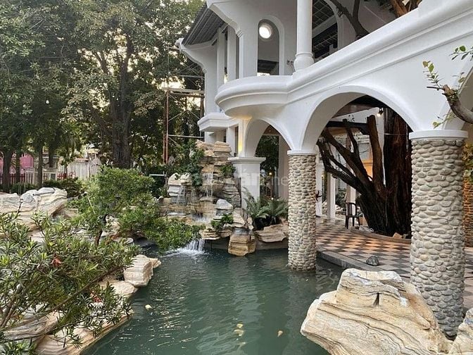 MT Đường 40m : DT :50X100 (5.000m2) /Giá :360tỷ