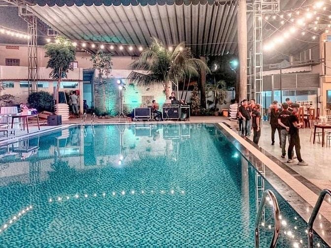 MT Đường 40m : DT :50X100 (5.000m2) /Giá :360tỷ