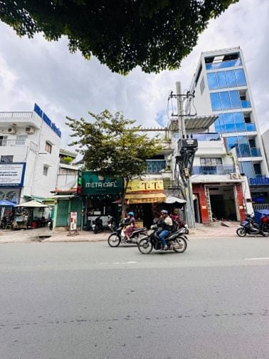 Góc 2 MT Trần Huy Liệu Gần Nguyễn Văn Trỗi, 10x18m, cn 145m2, 2L, 35tỷ