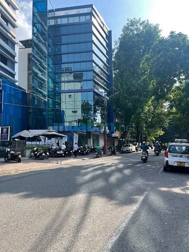 Bán nhà phố cổ Hàn Thuyên Dt 40m2, 4t, mt4.4m, vài bước ra phố.