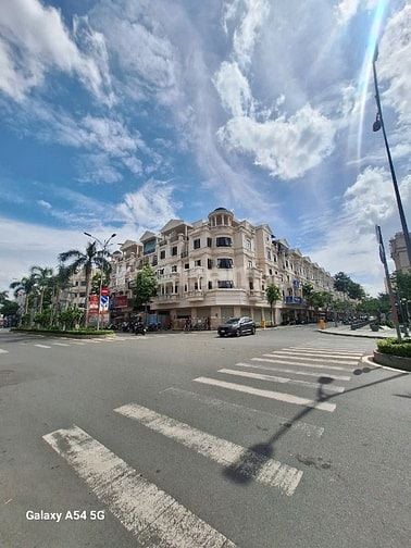 Cho thuê 2 căn liền kề đường số 3 KDC Cityland Park Hill_DT:10mx20m