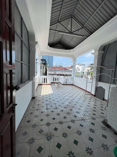 Ngồi nhà Đội Cấn uống cafe đê mê ngắm Lottle, DT 38m2 giá TL 8.85 tỷ