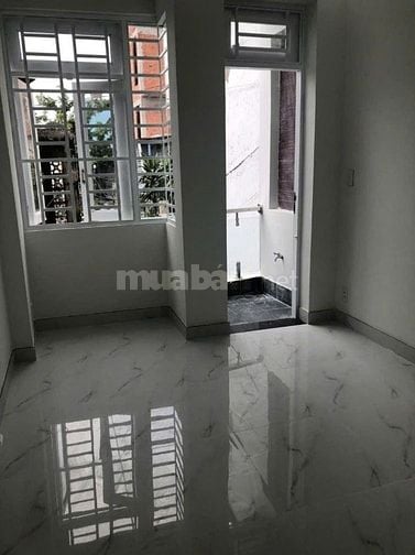 Cho thuê nhà hẻm 3.5m(BG) Bạch Đằng, P.15, Q.Bình Thạnh giá 12tr