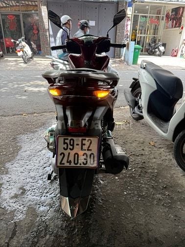 Bán Xe SHVN 150i ABS 2022 biển Phú Nhuận. Mới 95%. Chạy 9300km