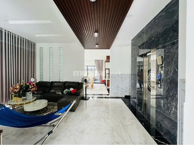 NGỘP bán GẤP nhà 6 lầu HXT Lê Văn Thọ 105m2(5x21) tặng T.máy Đức 17 tỷ