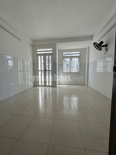 cho thuê NHÀ NGUYÊN CĂN 4x16 7 phòng 7wc ở Tô Hiệu Tân PHú