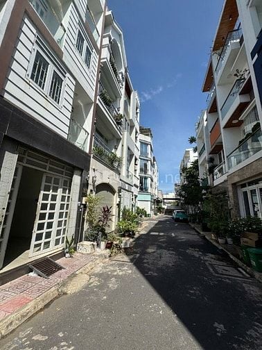 cho thuê NHÀ NGUYÊN CĂN 4x16 7 phòng 7wc ở Tô Hiệu Tân PHú