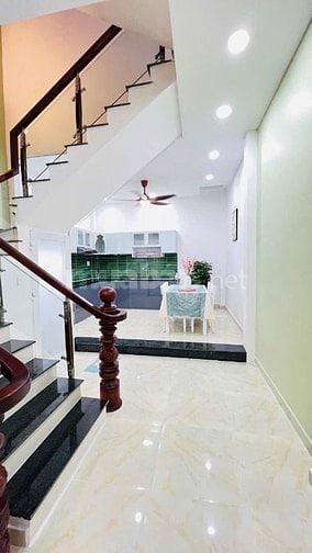 Nhà 4,1 x 11 đúc 1 trệt 2 lầu Quang Trung phường 8 gò vấp 