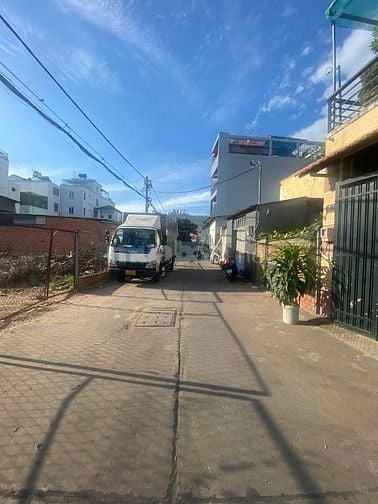 Bán xưởng đường Đông Hưng Thuận 02, Quận 12, 9,2x21m, đường 8m, 10 tỷ
