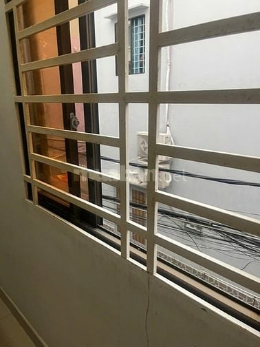 Cho thuê nhà 2 hẻm 4m(XH) Tám Danh, P.4, Q.8 giá 12tr