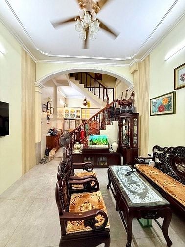 Nhà sổ vuông đét ngõ 192 Lê Trọng Tấn to như phố, khu dân trí cao,đẹp 