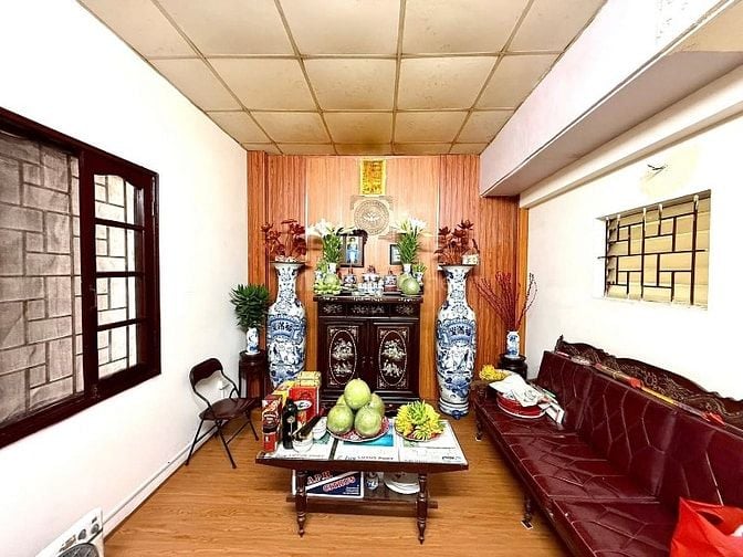 Nhà sổ vuông đét ngõ 192 Lê Trọng Tấn to như phố, khu dân trí cao,đẹp 