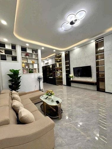 CHÍNH CHỦ BÁN NHÀ Đ NGUYỄN TRỌNG TUYỂN, TÂN BÌNH, SỔ HỒNG RIÊNG